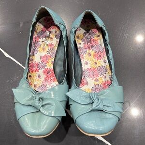 Panke Women's Teal Bow Loafers